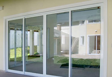 Esquadrias Linha Suprema em projeto residencial